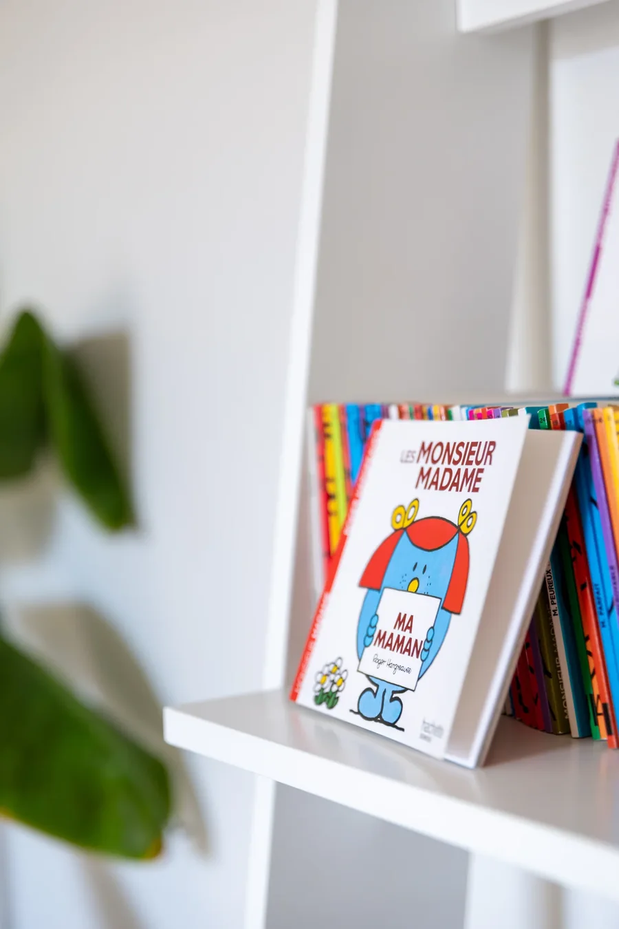 Livres et supports de dialogue disponibles au cabinet